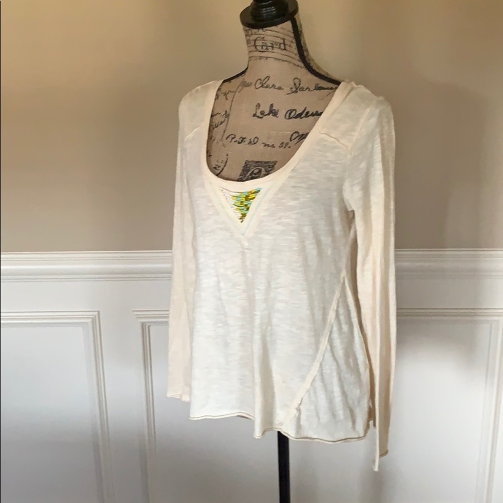 ✨Free People Lightweight Beaded Long Sleeve Top - Picture 6 of 8